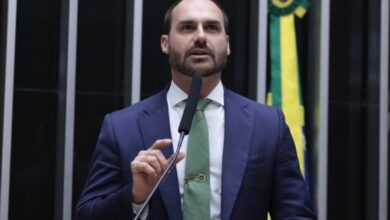 STF condena Eduardo Bolsonaro por coação no curso do processo