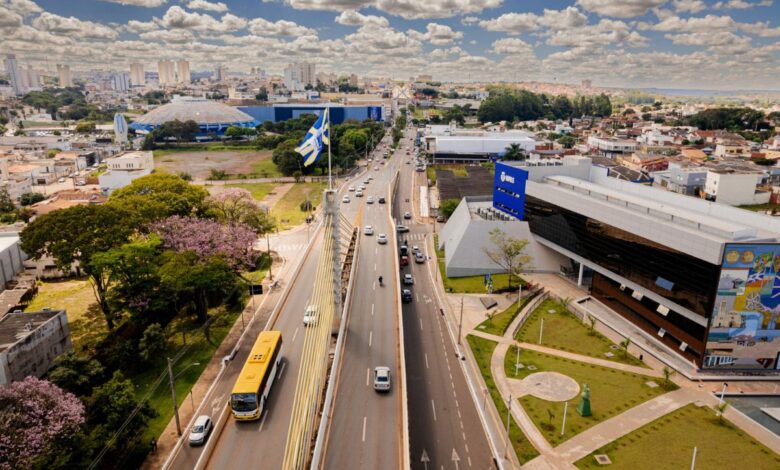 Anápolis celebra 119 anos com desfile cívico e alterações no trânsito