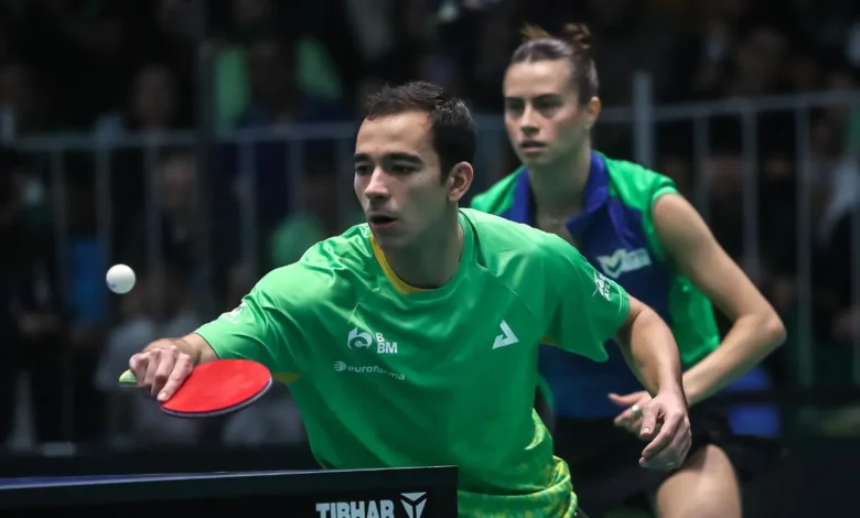 Hugo Calderano e Bruna Takahashi conquistam a medalha de prata no WTT de São José dos Campos