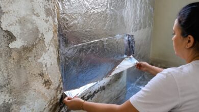 Teste com papel-alumínio na parede ajuda a identificar origem da umidade em casa