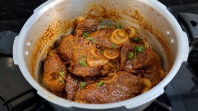 Truque de chefs transforma carne comum em prato de restaurante com apenas um tempero