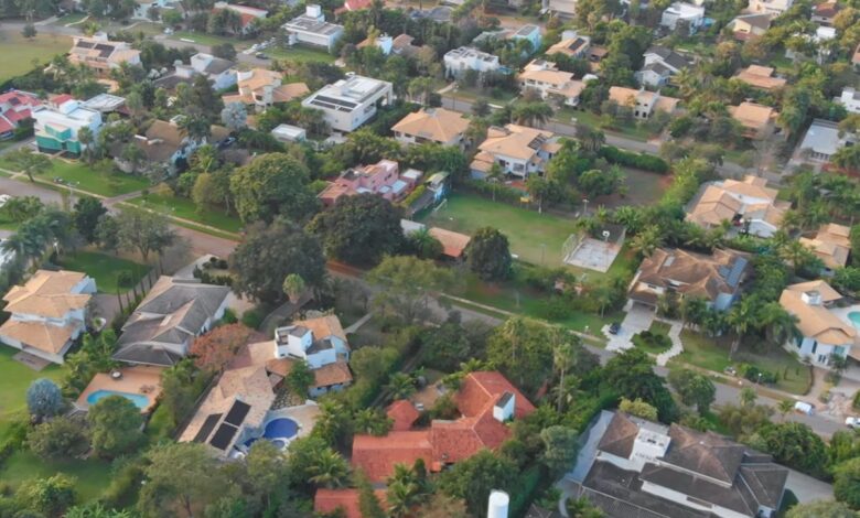 Mercado imobiliário em Goiânia: os bairros mais valorizados e as opções mais acessíveis
