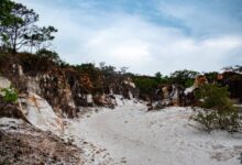 Goiás surpreende com 'praia sem mar' em serra de mais de um bilhão de anos