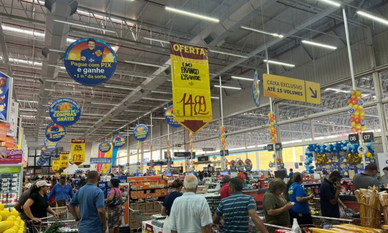 Remuneração de operadores de caixa em grandes supermercados: o que esperar em 2026