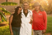 Superação na medicina: filho de agricultores celebra formatura na roça ao lado da família
