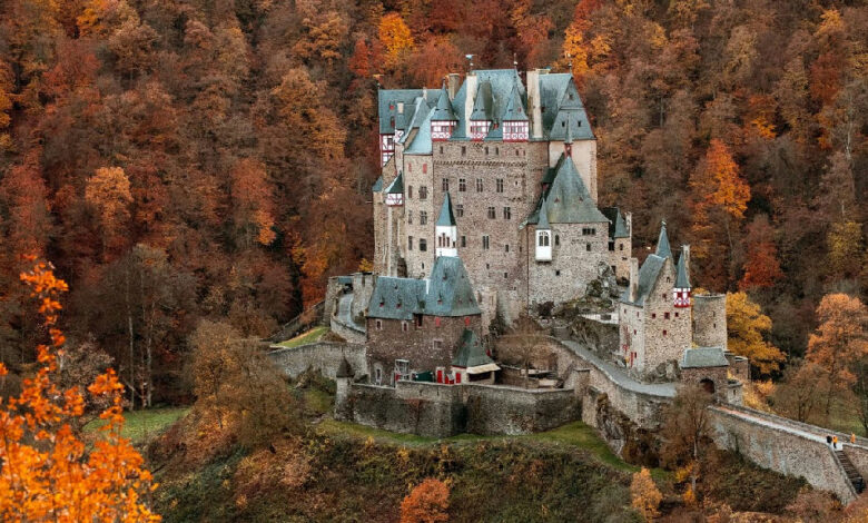 A fortaleza medieval alemã Castelo de Eltz desafia o tempo com 33 gerações da mesma família