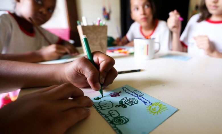 A importância da autonomia infantil no desenvolvimento cognitivo e emocional