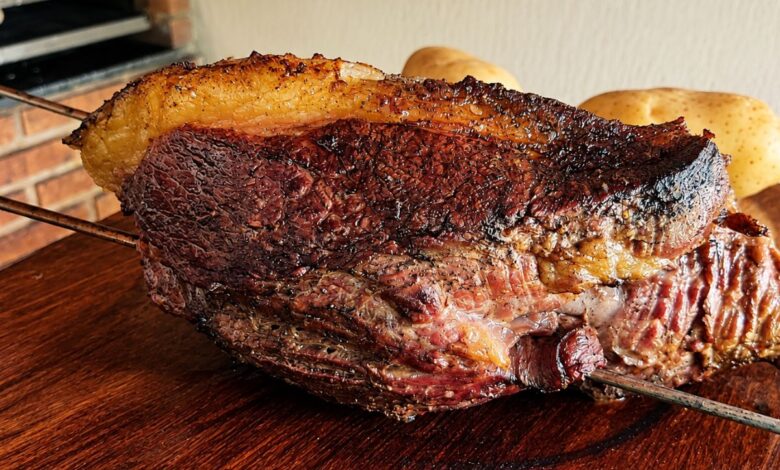 Açougueiros revelam o corte de carne barato que transforma seu churrasco em experiência suculenta