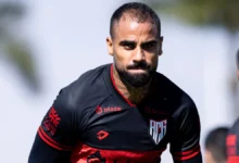 Atlético Goianiense anuncia Netinho, volante com histórico de goleada sobre o Vila Nova