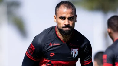 Atlético Goianiense anuncia Netinho, volante com histórico de goleada sobre o Vila Nova