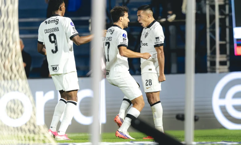 Atlético-mg supera Red Bull Bragantino e abre vantagem nas oitavas da Sul-americana