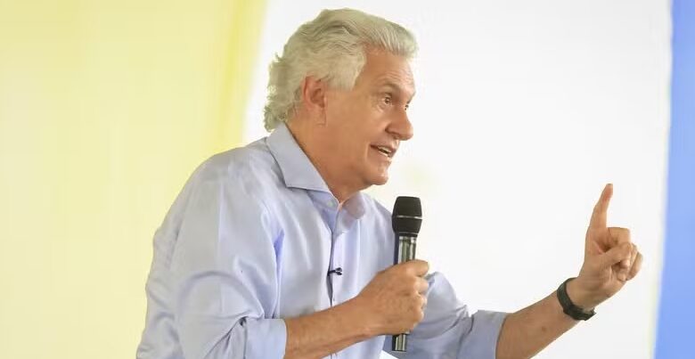 Caiado dispara contra Flávio Bolsonaro e questiona preparo de adversários