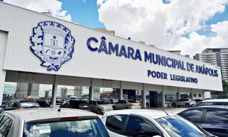 Cinco vereadores de Anápolis oficializam candidaturas para o pleito estadual e federal