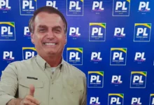 Convenção do PL em Goiás aposta em figura de papelão de Bolsonaro para atrair eleitores