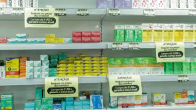 Entenda as tarjas de medicamentos: cores indicam regras de venda e riscos à saúde