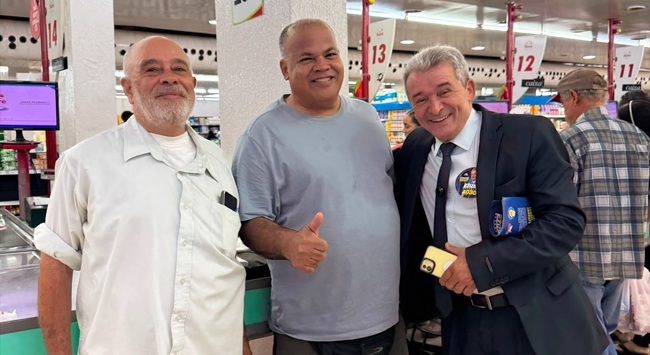 Ezizio Barbosa oficializa candidatura a deputado federal com respaldo de lideranças de Aparecida