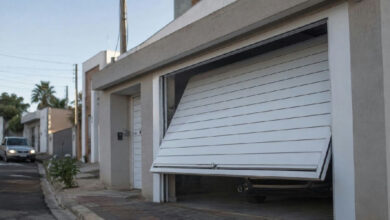 Falha em frequência de portão eletrônico causa surpresa a moradores