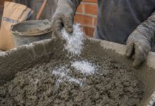 Fibra de polipropileno no concreto: entenda o reforço que aumenta a durabilidade de obras