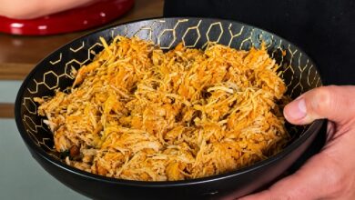 Frango desfiado perfeito: a receita suculenta e saborosa que otimiza suas refeições