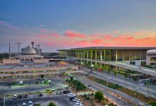 Gigante no deserto: o maior aeroporto do mundo supera o Bahrein em área