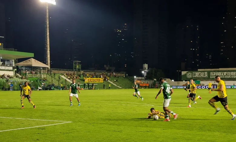 Goiás supera São Bernardo em duelo decisivo pela Série B