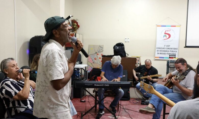 Harmonia Enlouquece celebra 25 anos com novo álbum e reforça música como terapia