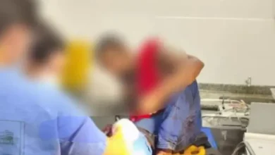 Homem é baleado pela polícia após ameaçar fiéis e causar tumulto em igreja de Anápolis