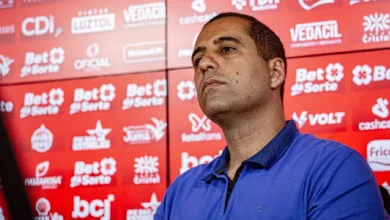 Hugo Bravo projeta reação do Vila Nova no clássico após sequência negativa