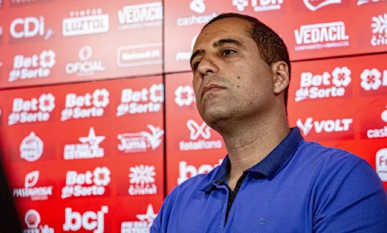 Hugo Bravo projeta reação do Vila Nova no clássico após sequência negativa