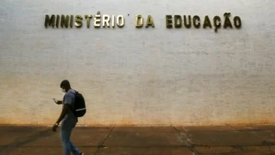 Ideb 2025: alta no ensino médio é impulsionada por aprovação, não por aprendizado