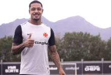 Jogador David Corrêa, do Vasco, é alvo de operação policial contra tráfico e lavagem de dinheiro