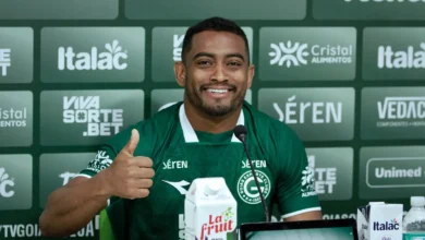 Lateral do Goiás abre o coração sobre superação e reconciliação familiar