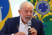 Lula confirma fim da taxa das blusinhas e anuncia comunicado oficial para quarta-feira