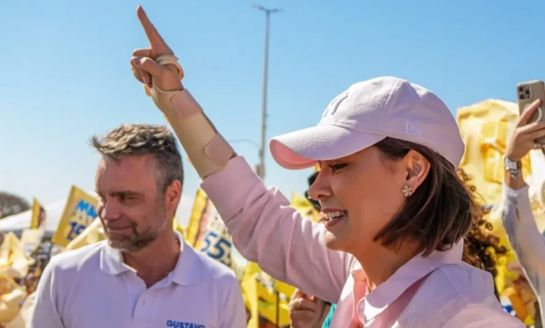 Michelle Bolsonaro oficializa candidatura ao Senado e cita 'missão' do ex-presidente