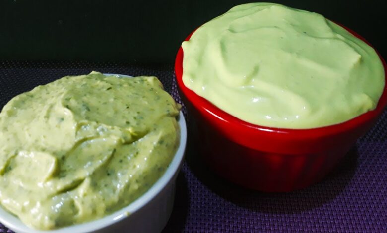 Molho verde caseiro conquista paladares com textura de hamburgueria