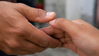 O que o aperto de mão revela sobre a sua personalidade segundo a psicologia