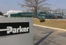Parker Hannifin encerra operação em Jacareí e demite 100 trabalhadores por mensagem no Whatsapp