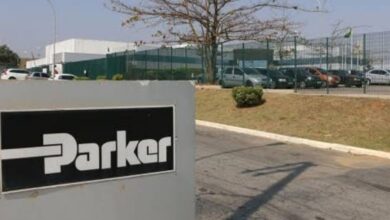 Parker Hannifin encerra operação em Jacareí e demite 100 trabalhadores por mensagem no Whatsapp
