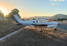 Pouso forçado de avião monomotor em rodovia goiana surpreende motoristas
