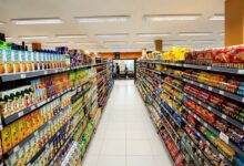 Produto vencido no supermercado: entenda como funciona o direito à troca gratuita