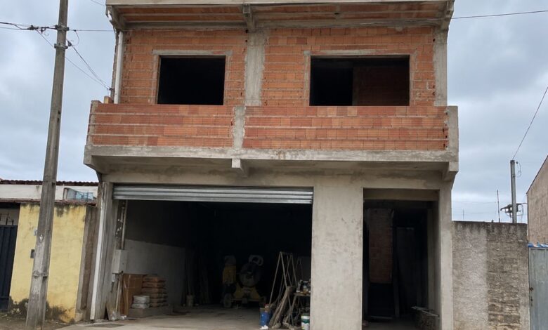 Sobrado com ponto comercial: quanto custa construir em 2026 e o que considerar no orçamento