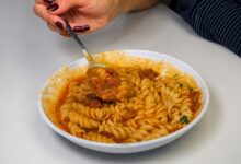 Sopa de carne: receita cremosa e saborosa para aquecer as noites frias