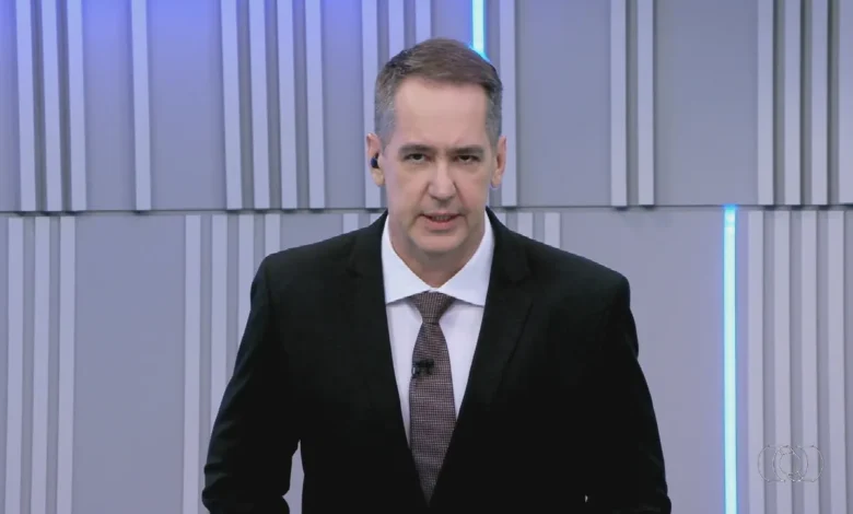Vereadores derrubam veto e confirmam medida de 'bolsa arma' em debate sobre segurança