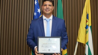 Aparecida de Goiânia concede título de cidadão ao médico Bruno Faleiros por relevantes serviços