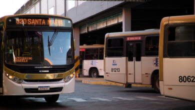 Tarifa zero no transporte público debate inclusão e meio ambiente.