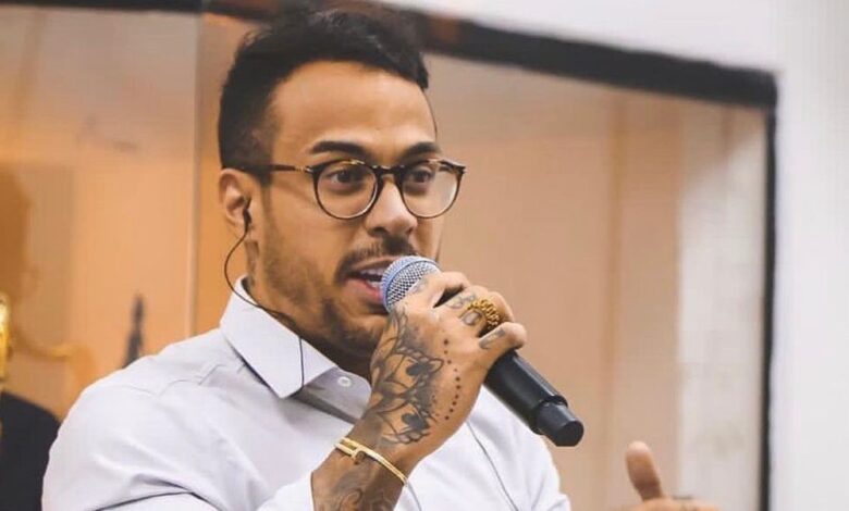 Ex-cantor gospel Andrezinho é preso em Goiás por dívida de pensão e estelionato