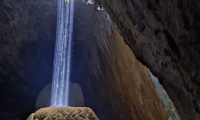 Caverna Temimina no Petar abriga o único chuveiro natural do planeta em formação geológica rara