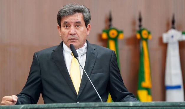 Sandro Mabel acusa deputado Clécio Alves de campanha antecipada e abuso de poder político