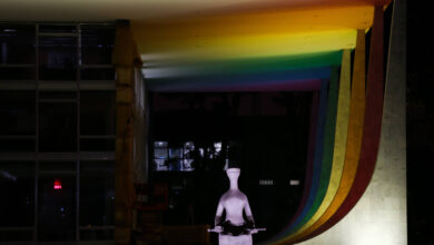 Justiça se adequa ao sigilo de relações homoafetivas discretas após caso de casal goiano