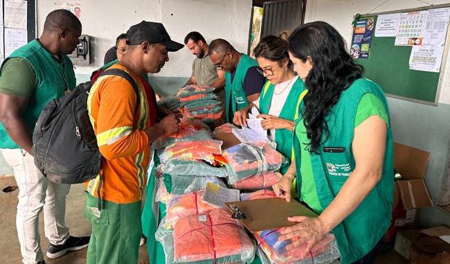 Comurg investe em segurança e entrega 115 mil novos uniformes e Epis a servidores